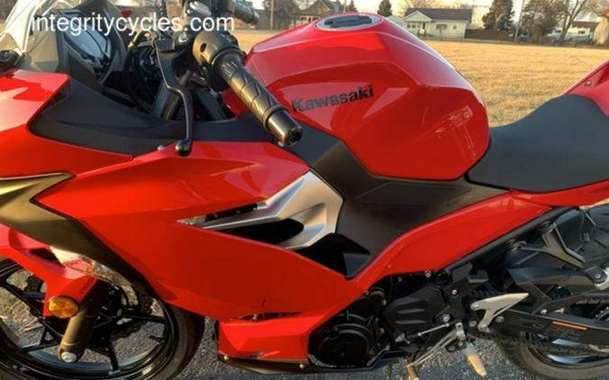 2021 Kawasaki Ninja® 400 ABS Passion Red