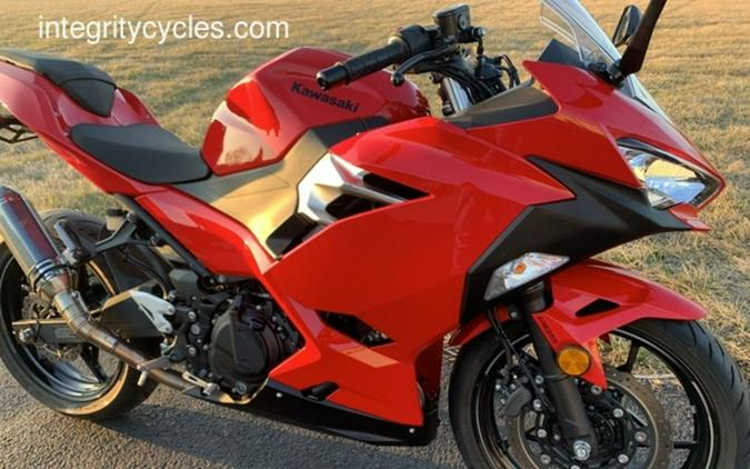 2021 Kawasaki Ninja® 400 ABS Passion Red