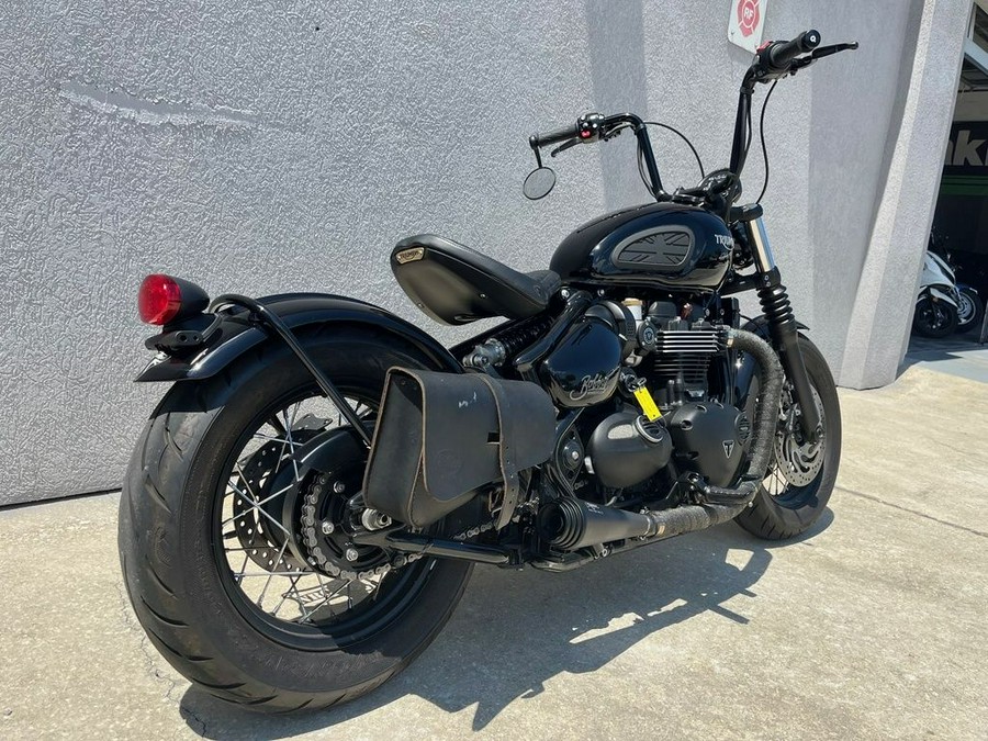 2023 Triumph Bonneville Bobber Jet Black