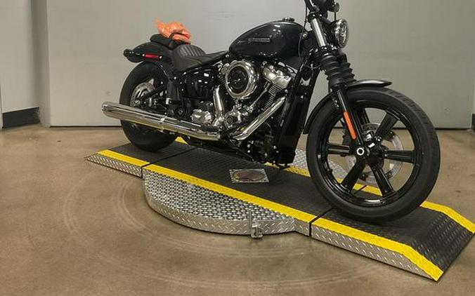 2025 Harley-Davidson® FXBB - Street Bob®