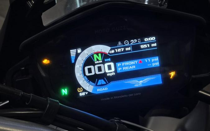 2022 Moto Guzzi V85 TT Travel E5