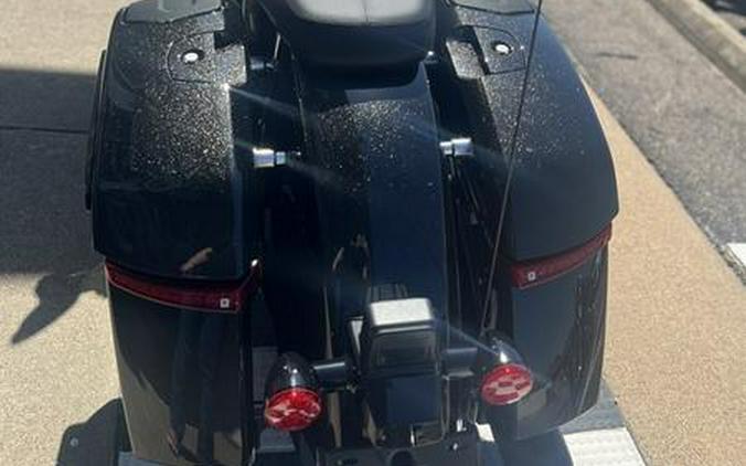 2026 Indian Motorcycle® Challenger® Dark Horse® 112 w/PowerBand Audio Black Crystal w/Black Metalli