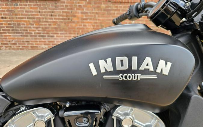 2018 Indian Motorcycle® Scout® Bobber ABS Thunder Black Smoke