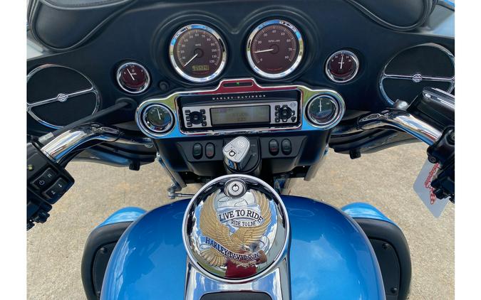 2011 Harley-Davidson® TRI-GLIDE ULTRA CLASSIC FLHTCUTG