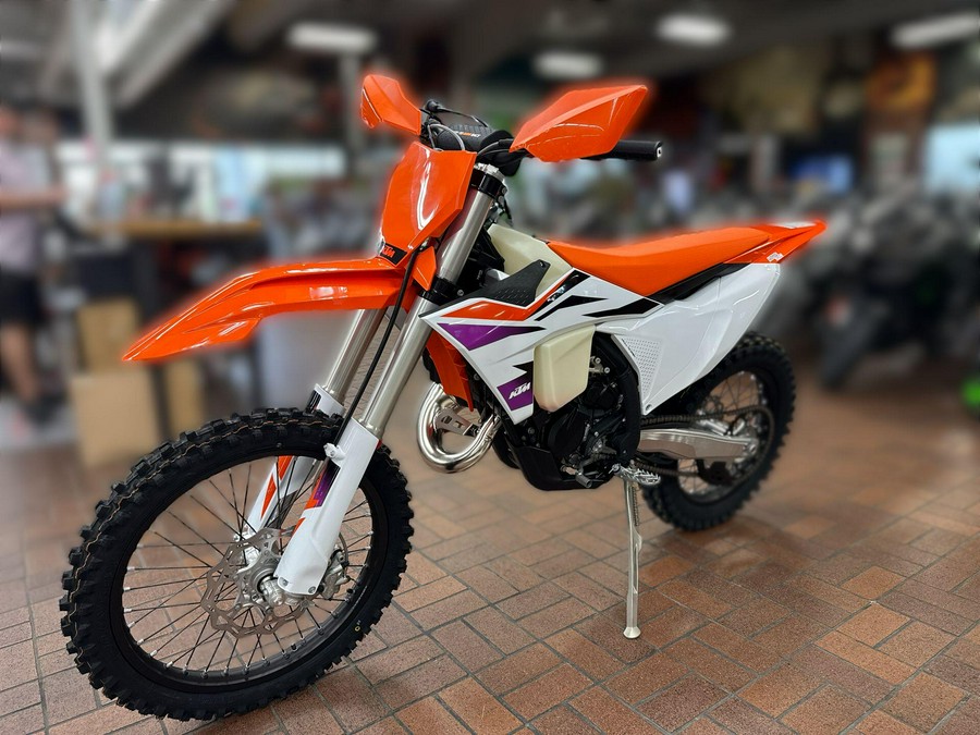 2024 KTM 125 XC