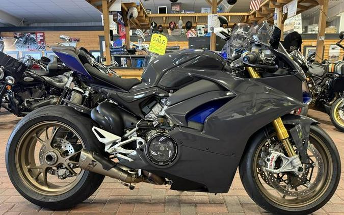 2018 Ducati Panigale V4 S