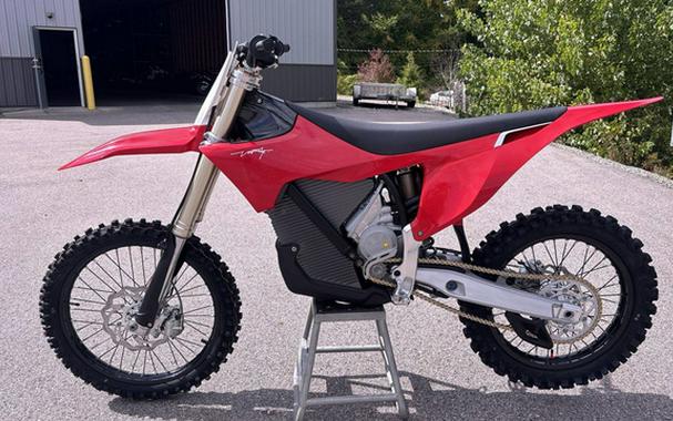 2025 Stark Future VARG MX 1.2 80HP