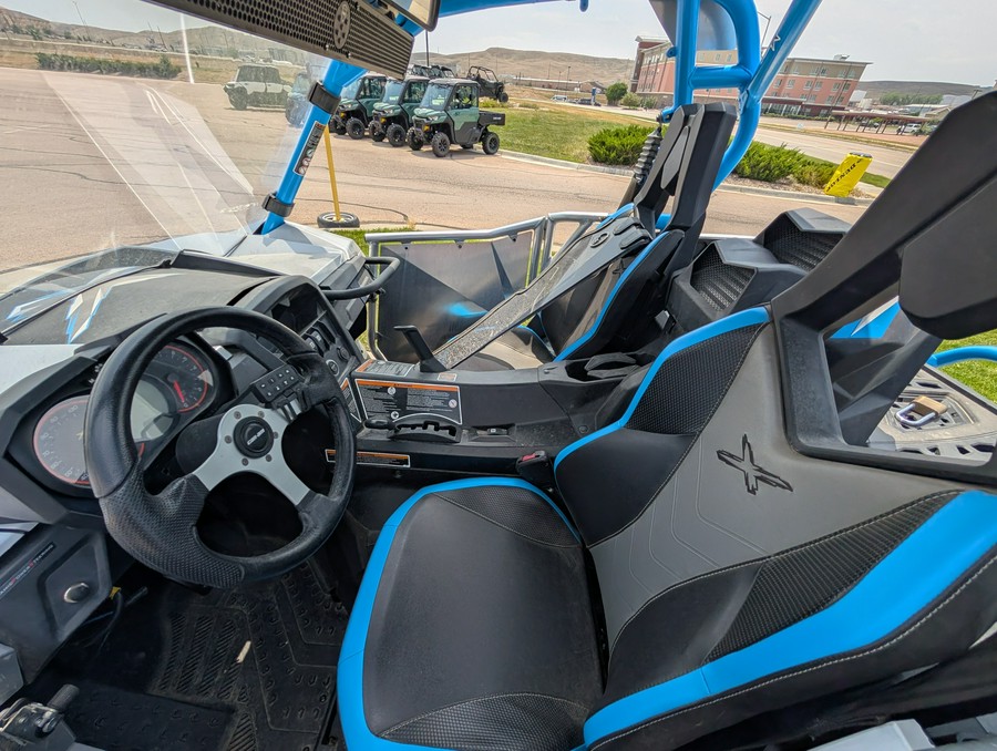2016 Can-Am Maverick X ds Turbo