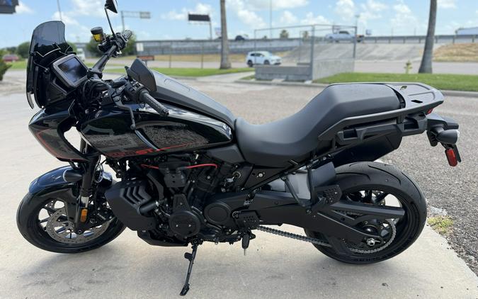 2026 Harley-Davidson Pan America 1250 ST Vivid Black Black Trim