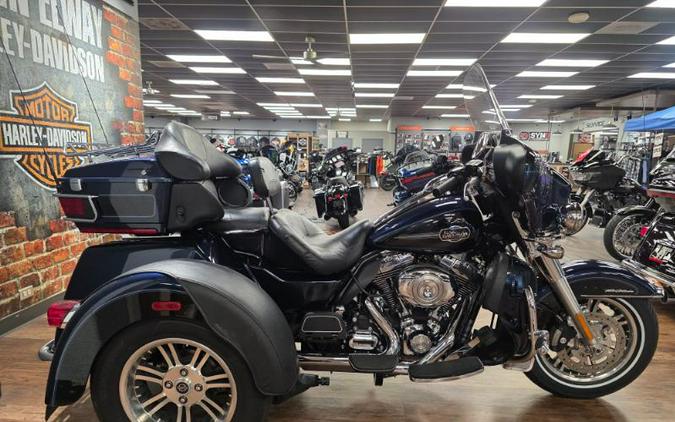 2013 Harley-Davidson FLHTCUTG