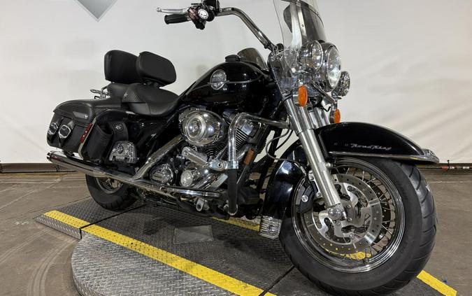 2008 Harley-Davidson® Road King® Classic Vivid Black