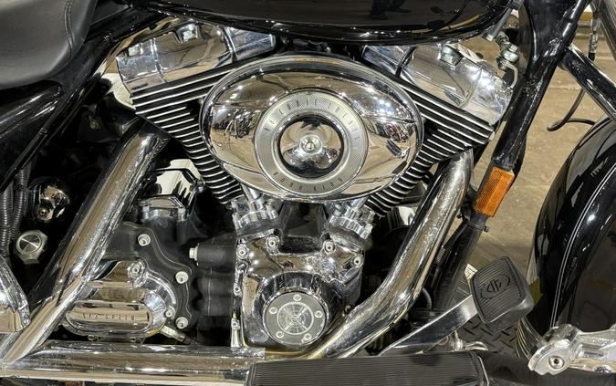 2008 Harley-Davidson® Road King® Classic Vivid Black