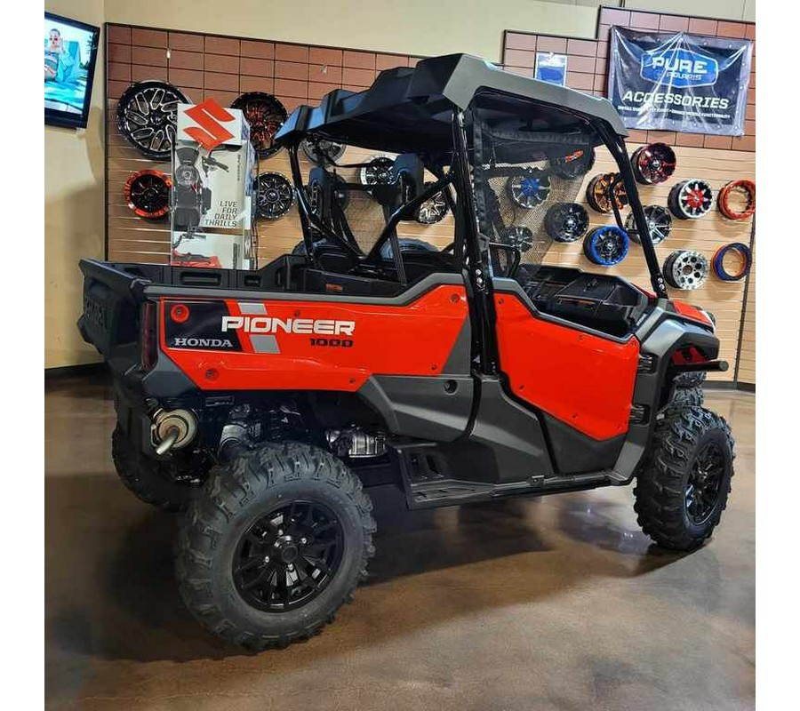 2023 Honda® Pioneer 1000 Deluxe