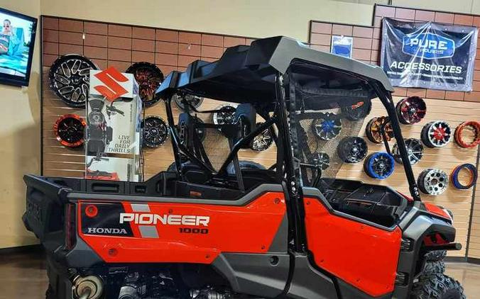 2023 Honda® Pioneer 1000 Deluxe