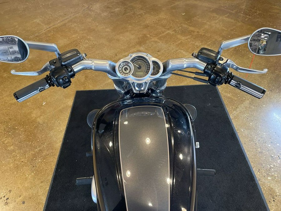 2015 Harley-Davidson V-Rod VRSCF - Muscle