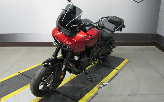 2025 Harley-Davidson® RA1250ST - Pan America® 1250 ST