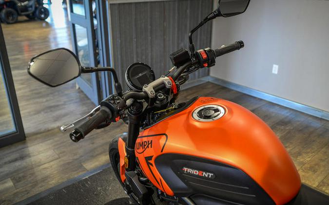 2023 Triumph Trident 660 Matte Baja Orange / Matte Storm Grey