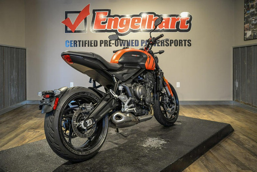 2023 Triumph Trident 660 Matte Baja Orange / Matte Storm Grey