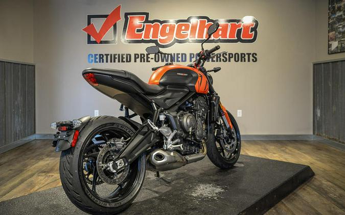 2023 Triumph Trident 660 Matte Baja Orange / Matte Storm Grey