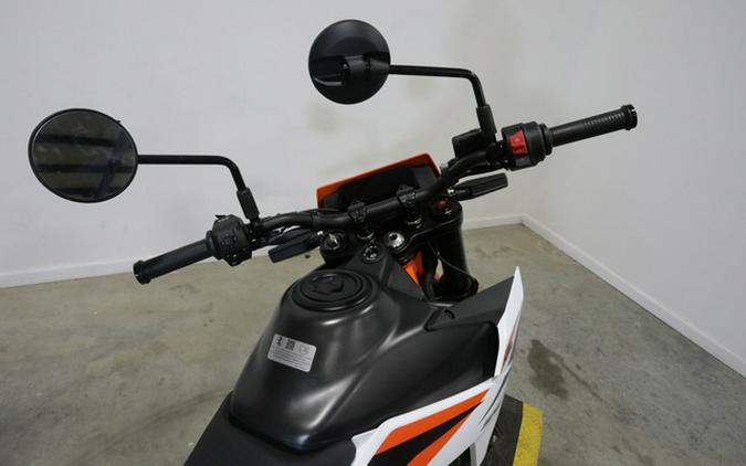 2025 KTM SMC 390 R
