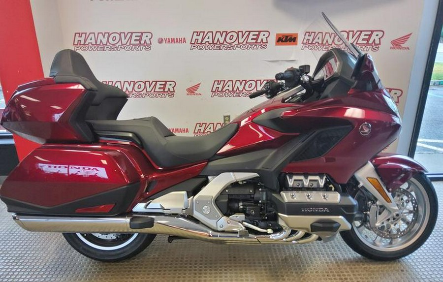 2018 Honda® Gold Wing Tour Candy Ardent Red