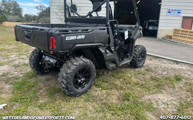 2024 Can-Am® Defender DPS HD9 Timeless Black