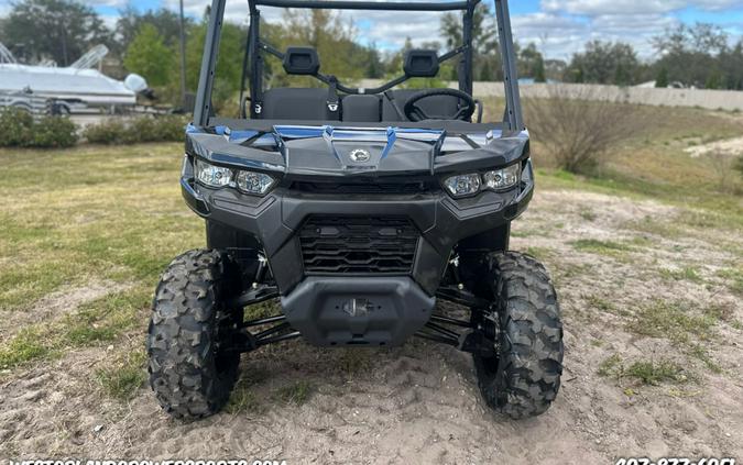 2024 Can-Am® Defender DPS HD9 Timeless Black