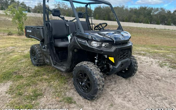 2024 Can-Am® Defender DPS HD9 Timeless Black