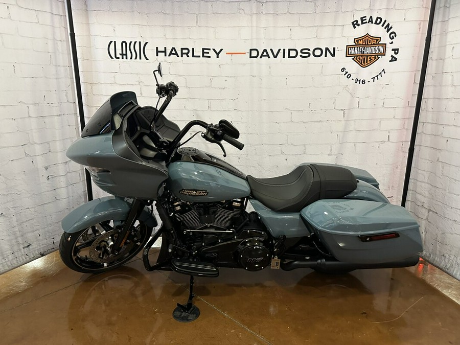 2024 Harley-Davidson Road Glide® FLTRX Sharkskin Blue – Black Finish