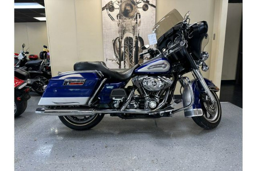 2007 Harley-Davidson® FLHTC