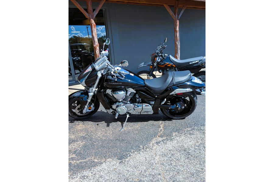 2025 Suzuki Boulevard M109 BOSS - VZR800M5