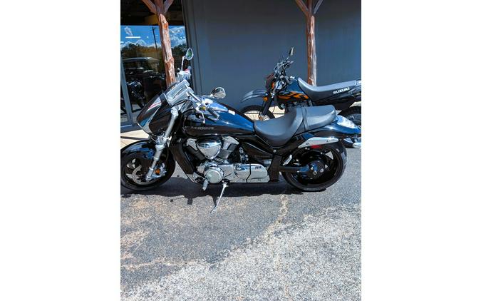 2025 Suzuki Boulevard M109 BOSS - VZR800M5