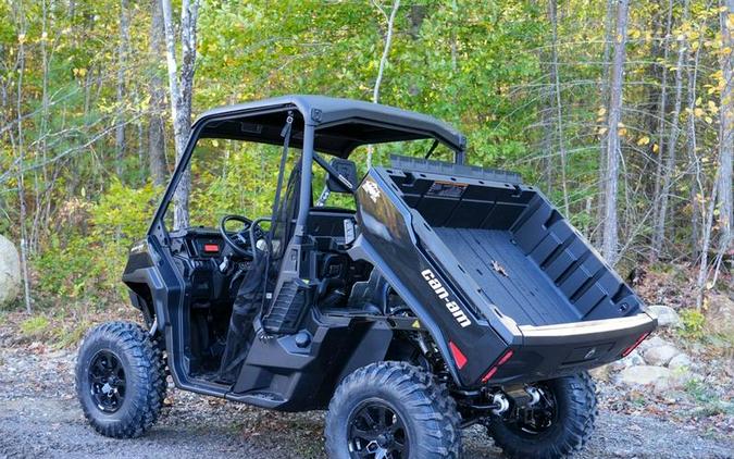2026 Can-Am® Defender XT HD11 With 10.25 in.display