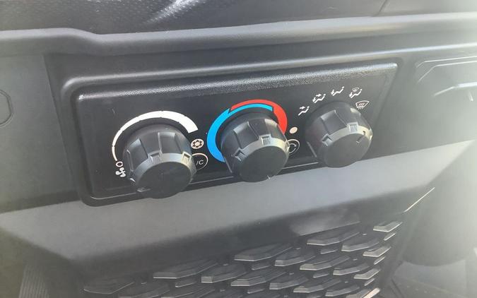 2026 Defender XT CAB HD11 - Can-Am