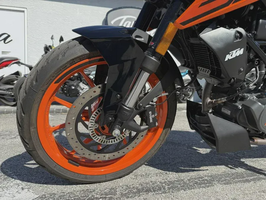 2023 KTM 200 DUKE