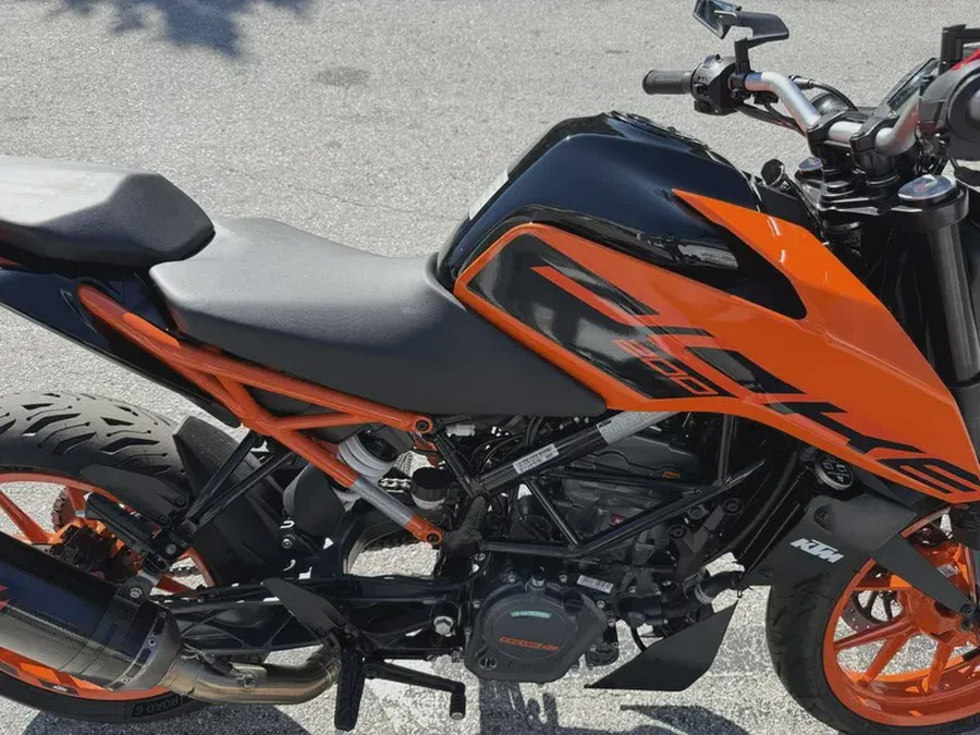 2023 KTM 200 DUKE