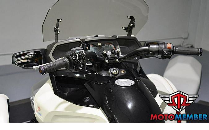 2016 Can-Am SPYDER F3-T MANUAL