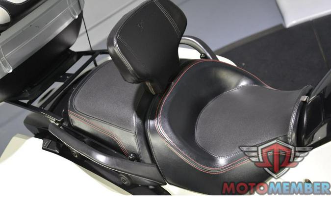 2016 Can-Am SPYDER F3-T MANUAL