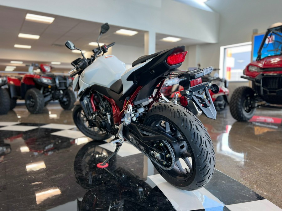 2025 Honda CB750 Hornet