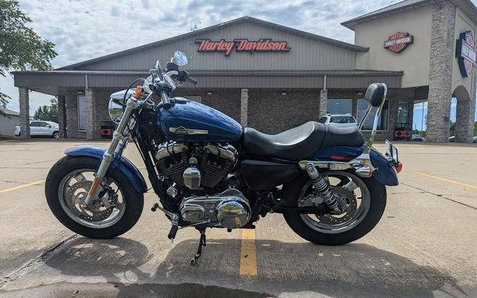 2016 Harley-Davidson® XL1200C - Sportster® 1200 Custom