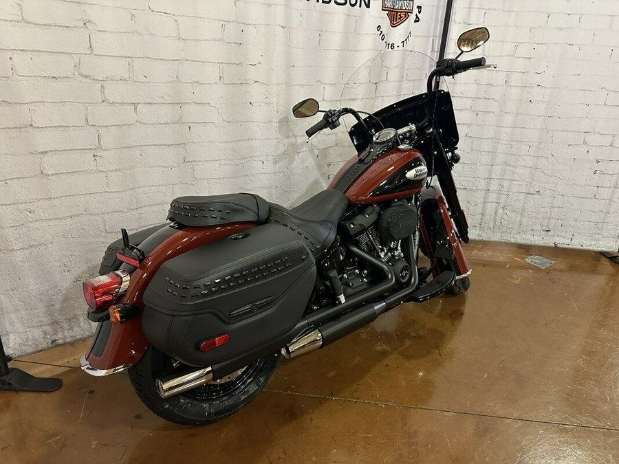 2024 Harley-Davidson Heritage Classic FLHCS Red Rock / Vivid Black – Black Finish