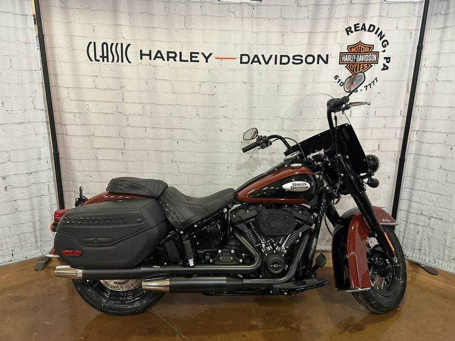 2024 Harley-Davidson Heritage Classic FLHCS Red Rock / Vivid Black – Black Finish