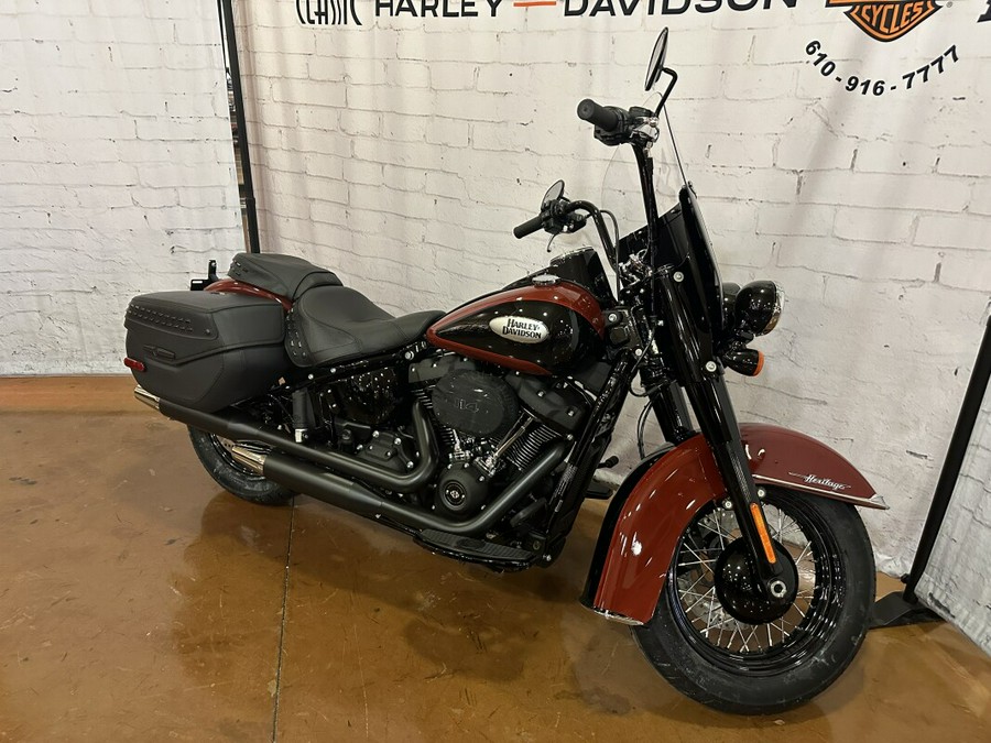 2024 Harley-Davidson Heritage Classic FLHCS Red Rock / Vivid Black – Black Finish