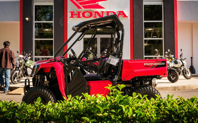 2025 Honda® Pioneer 520