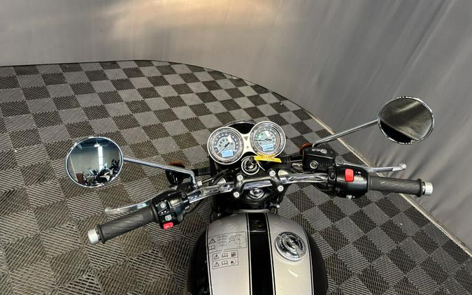 2025 Triumph Bonneville T100