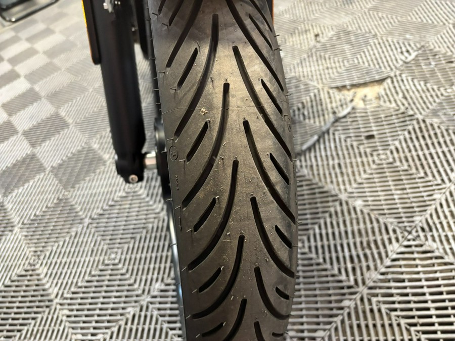 2025 Triumph Bonneville T100