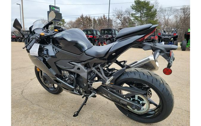 2026 Ninja® ZX™-4R ABS - Kawasaki