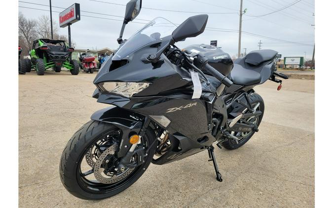 2026 Ninja® ZX™-4R ABS - Kawasaki