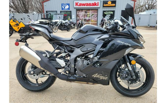 2026 Ninja® ZX™-4R ABS - Kawasaki