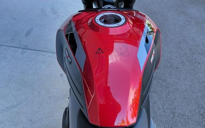 2026 Triumph TRIDENT 800
